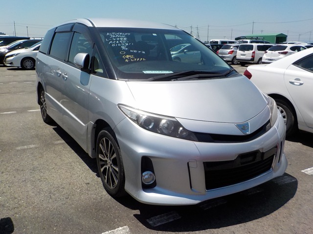 Toyota Estima 2013