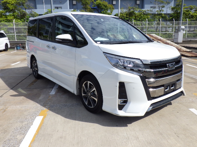 Toyota Noah 2019