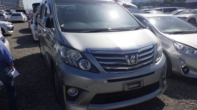 Toyota Alphard Hybrid 2014