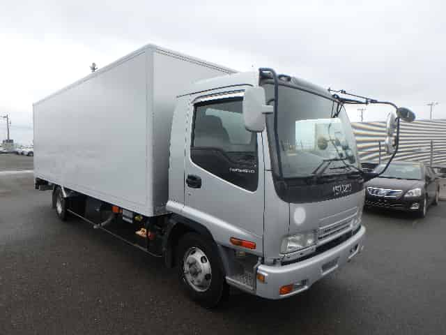 Isuzu Forward 2006