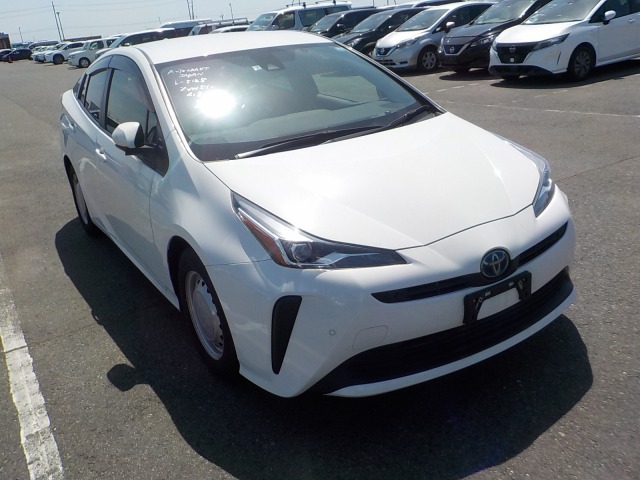 Toyota Prius 2021