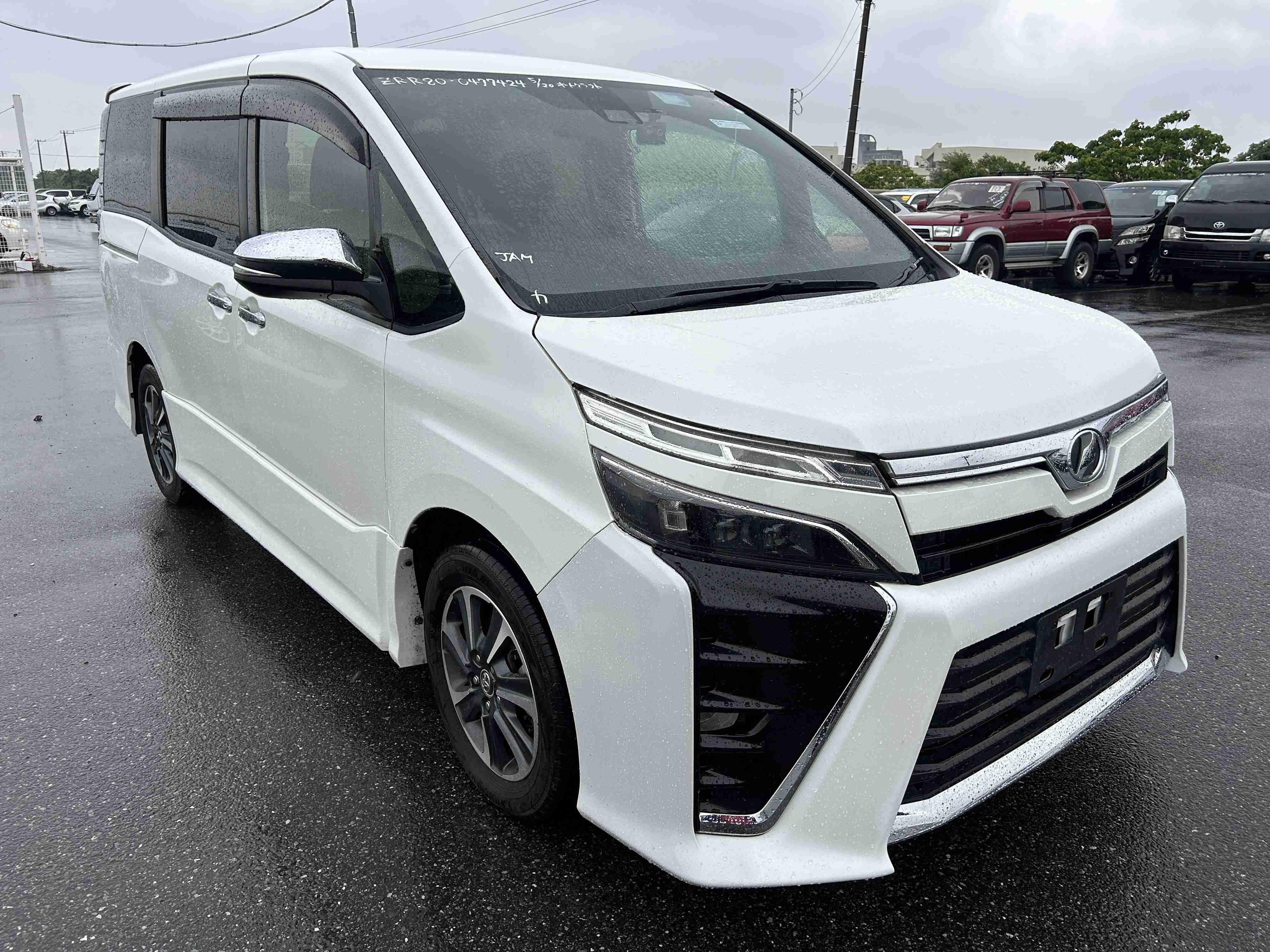 Toyota Voxy 2018