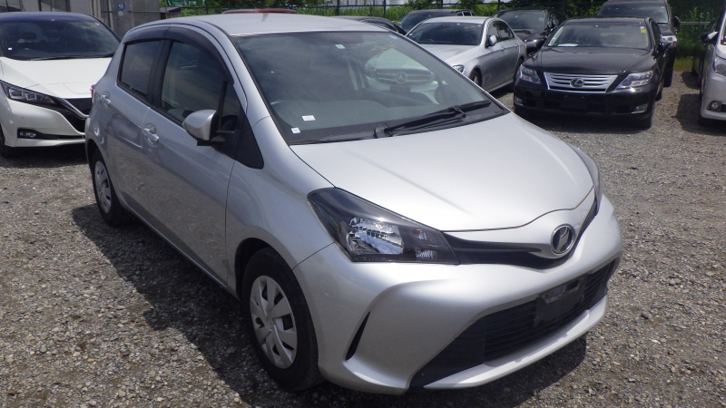 Toyota Vitz 2016