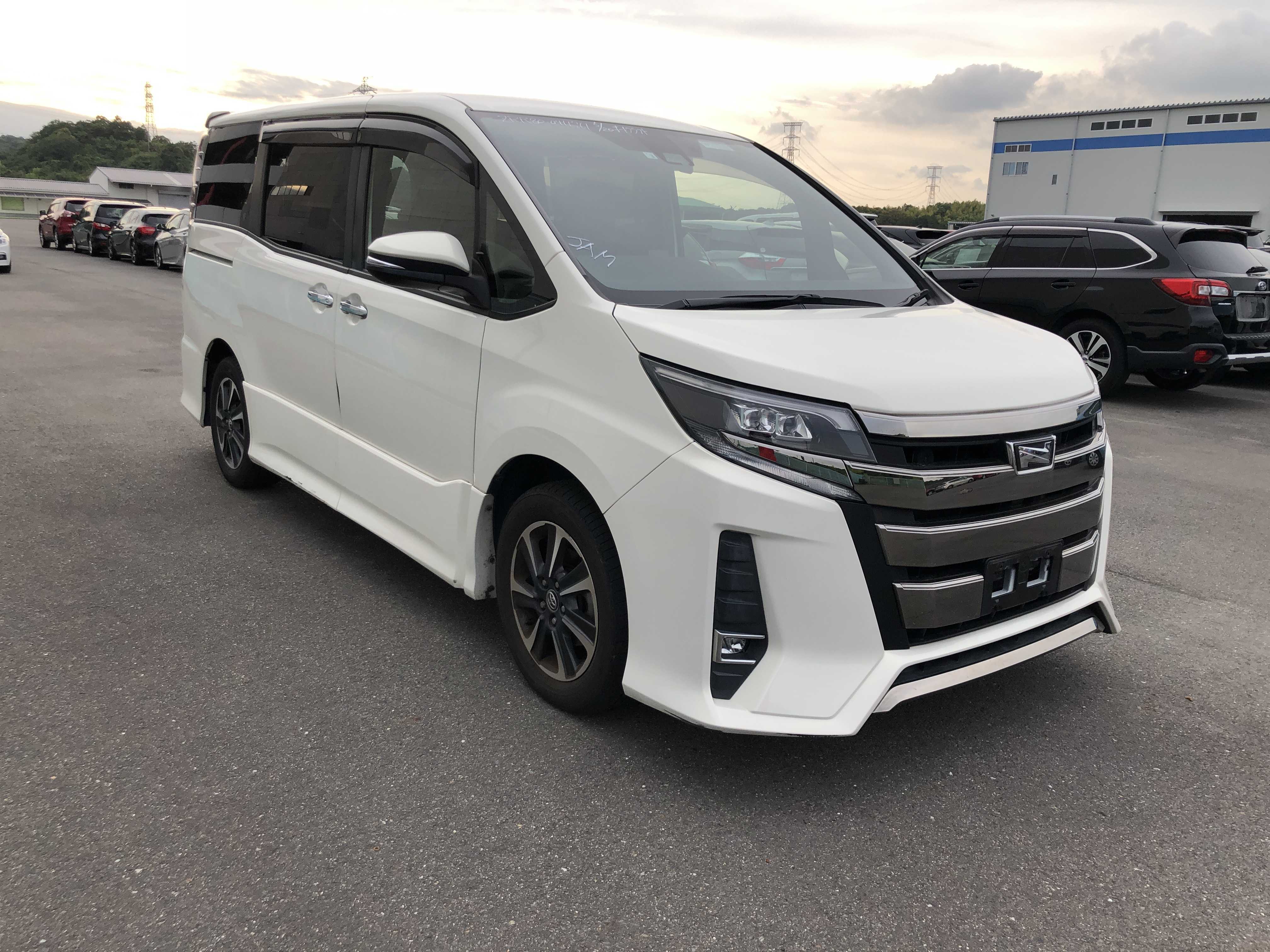 Toyota Noah 2018