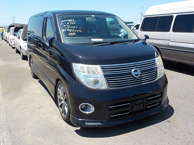 Nissan Elgrand 2010