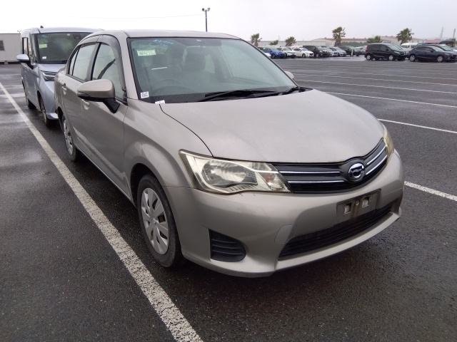 Toyota Corolla Axio 2013