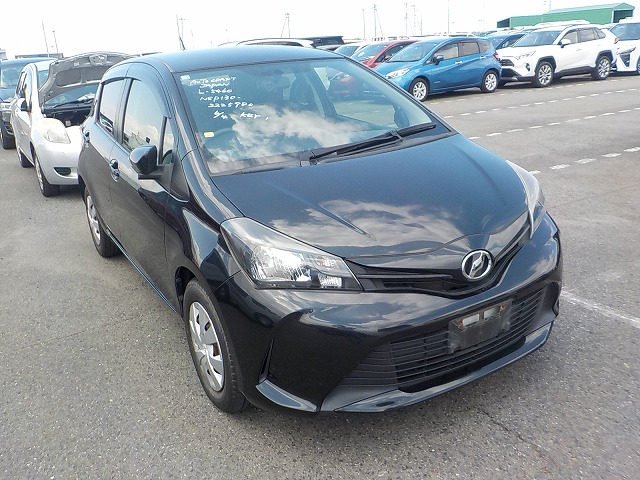 Toyota Vitz 2016