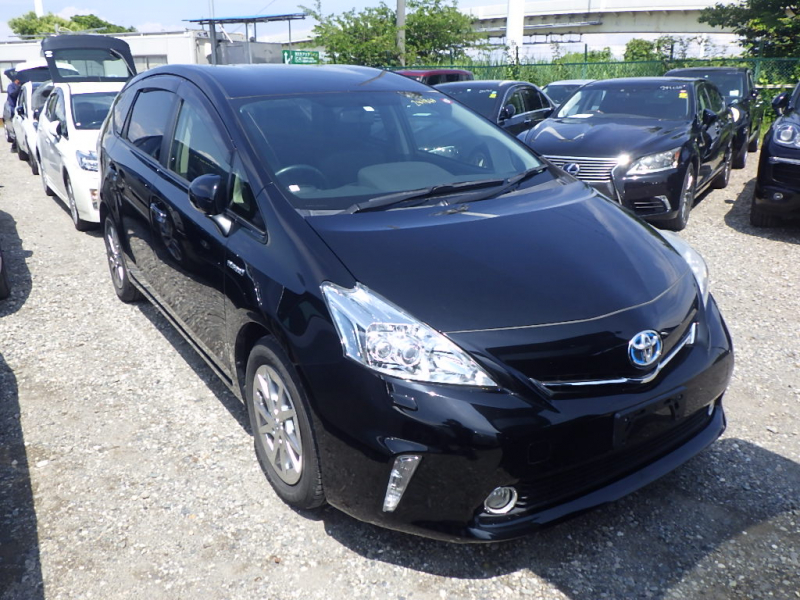 Toyota PRIUS ALPHA 2014