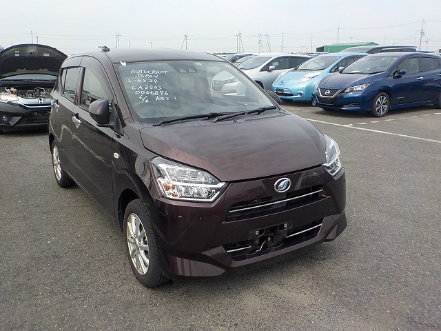 Daihatsu MIRA e:s 2017