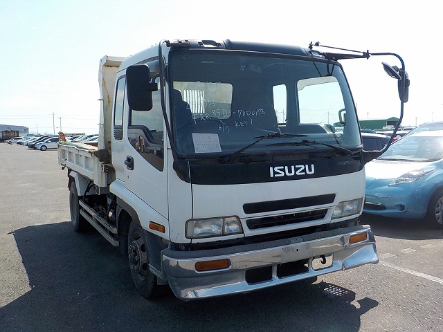 Isuzu Forward 2004