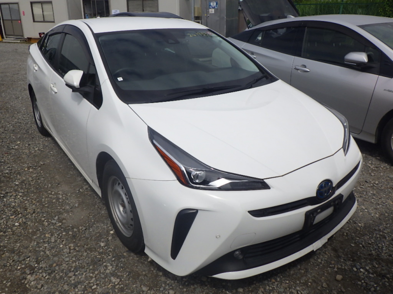 Toyota Prius 2021