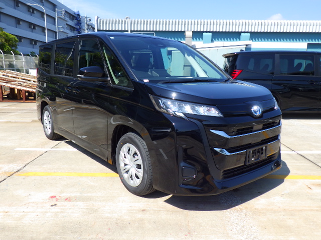 Toyota Noah 2024