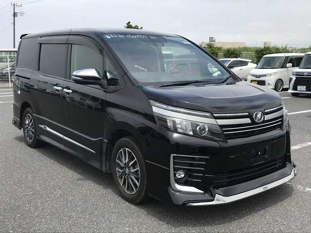 Toyota Voxy 2017