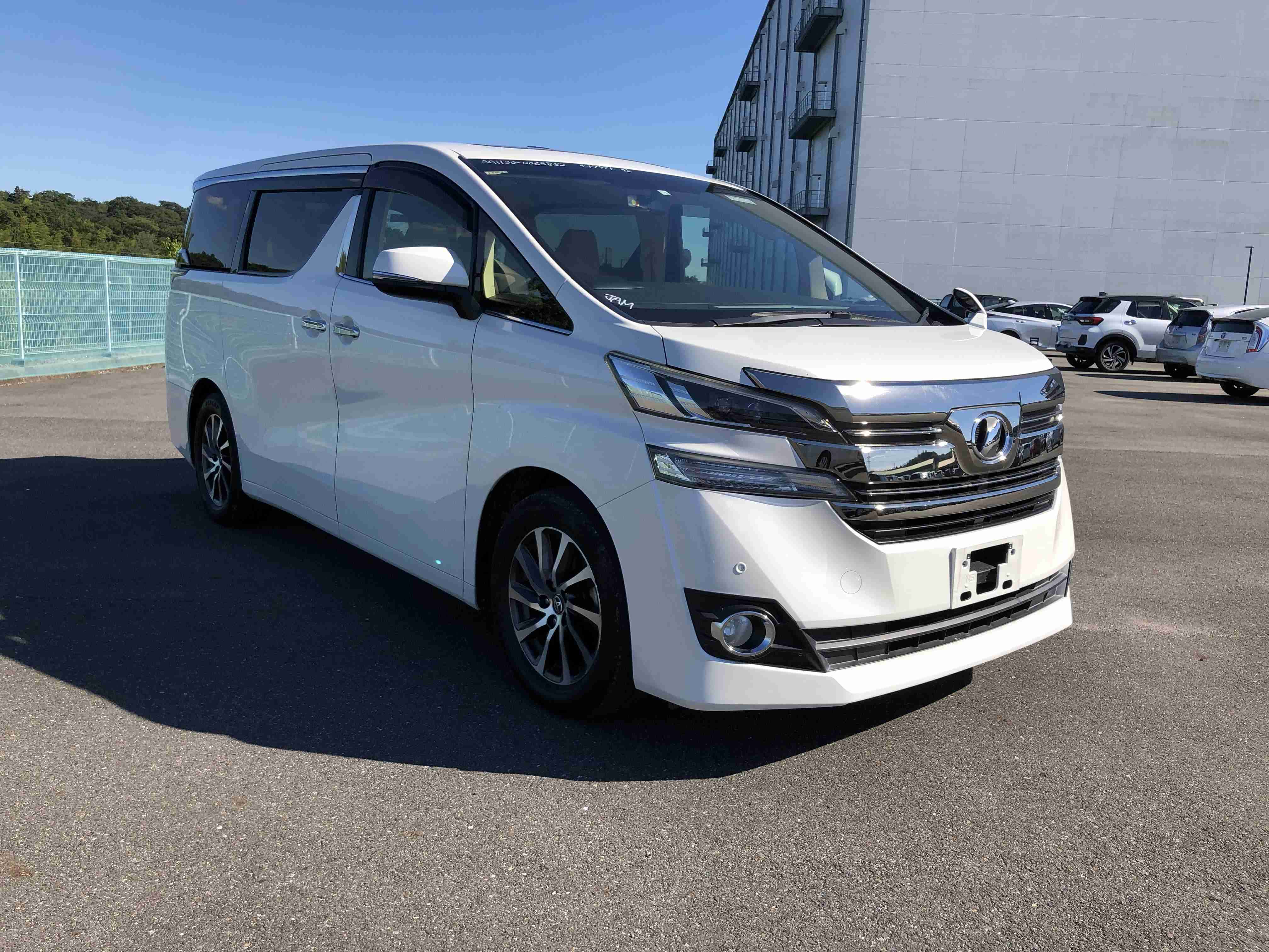 Toyota Vellfire 2016