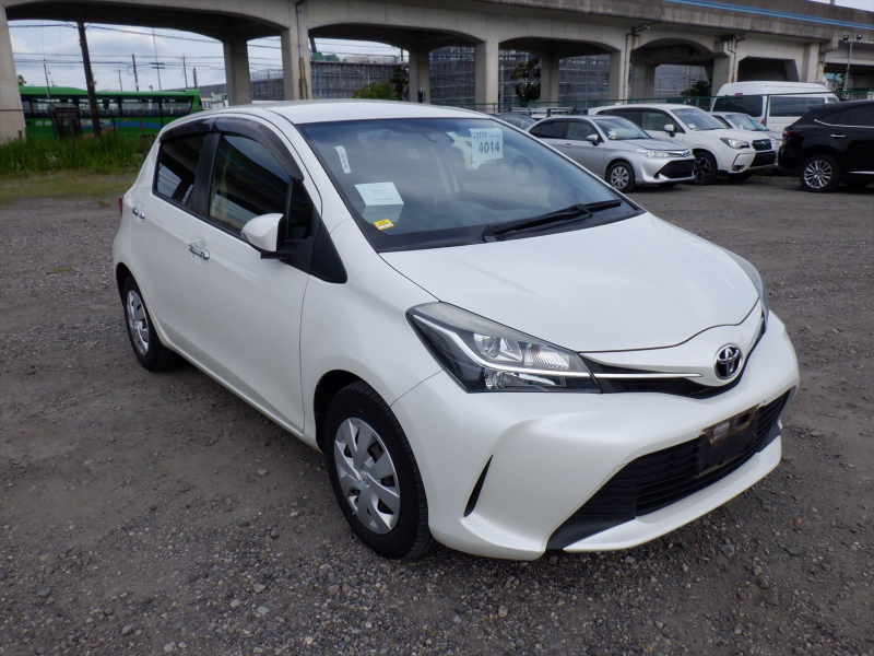 Toyota Vitz 2016