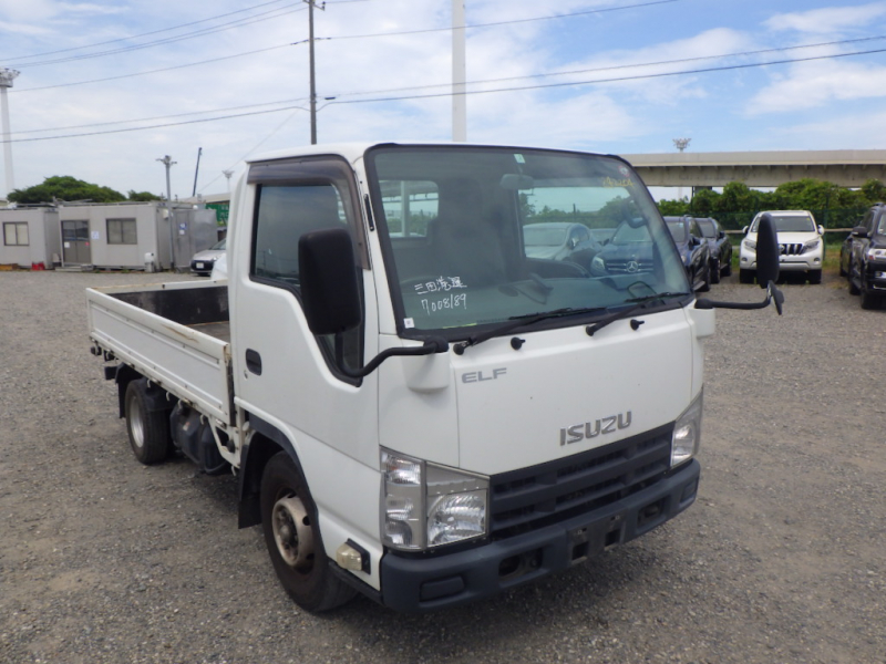 Isuzu Elf 2011