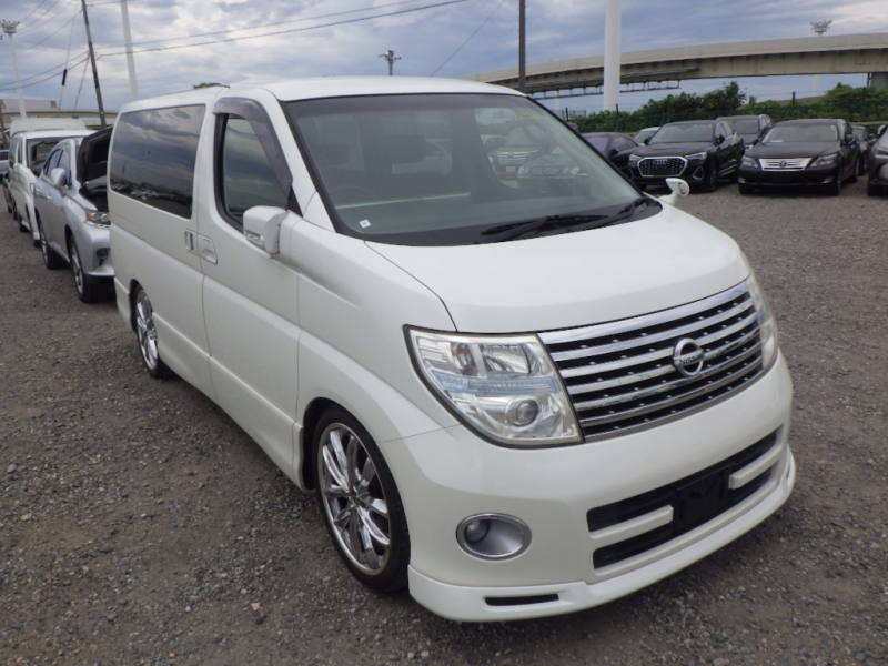 Nissan Elgrand 2007