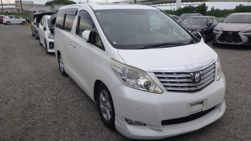 Toyota Alphard 2010