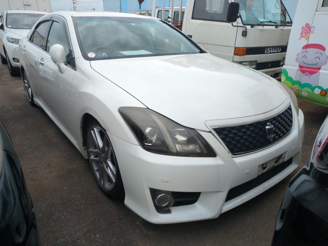 Toyota Crown 2011