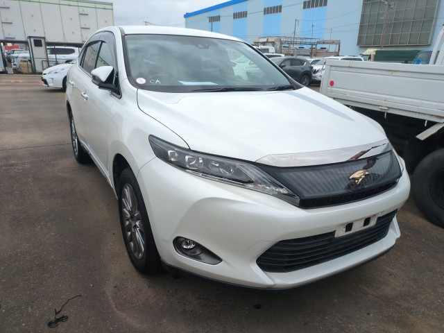 Toyota Harrier 2016