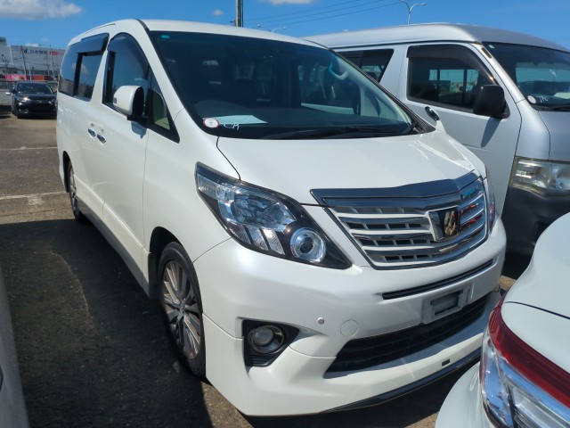 Toyota Alphard 2014