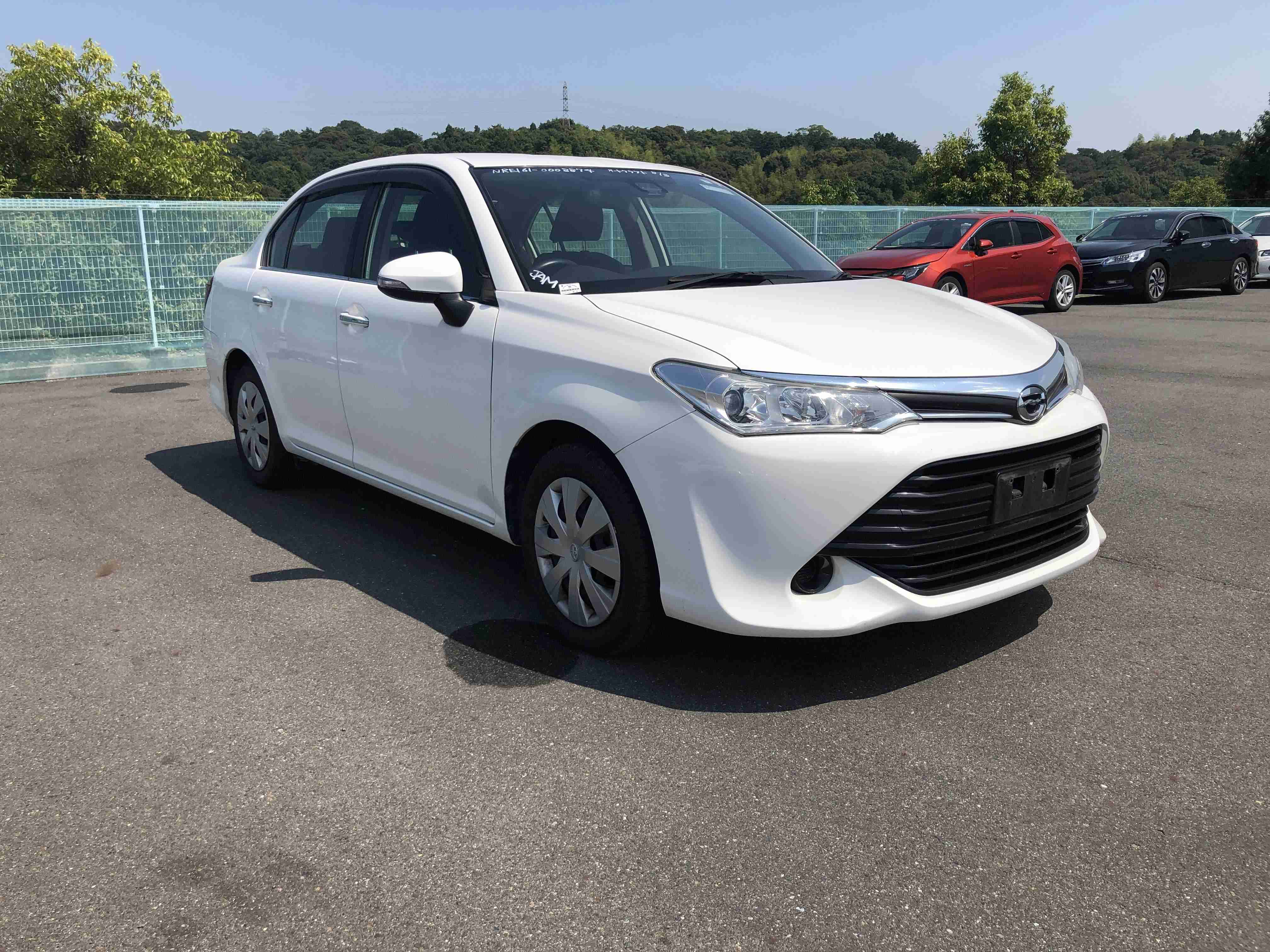 Toyota Corolla Axio 2015