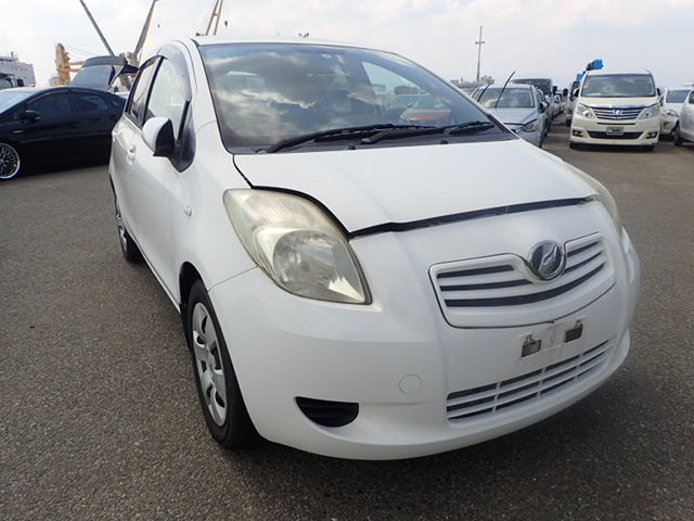 Toyota Vitz 2005