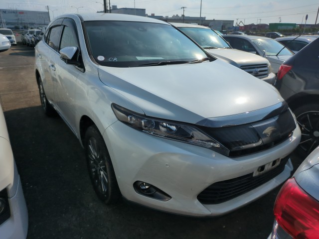 Toyota Harrier 2016