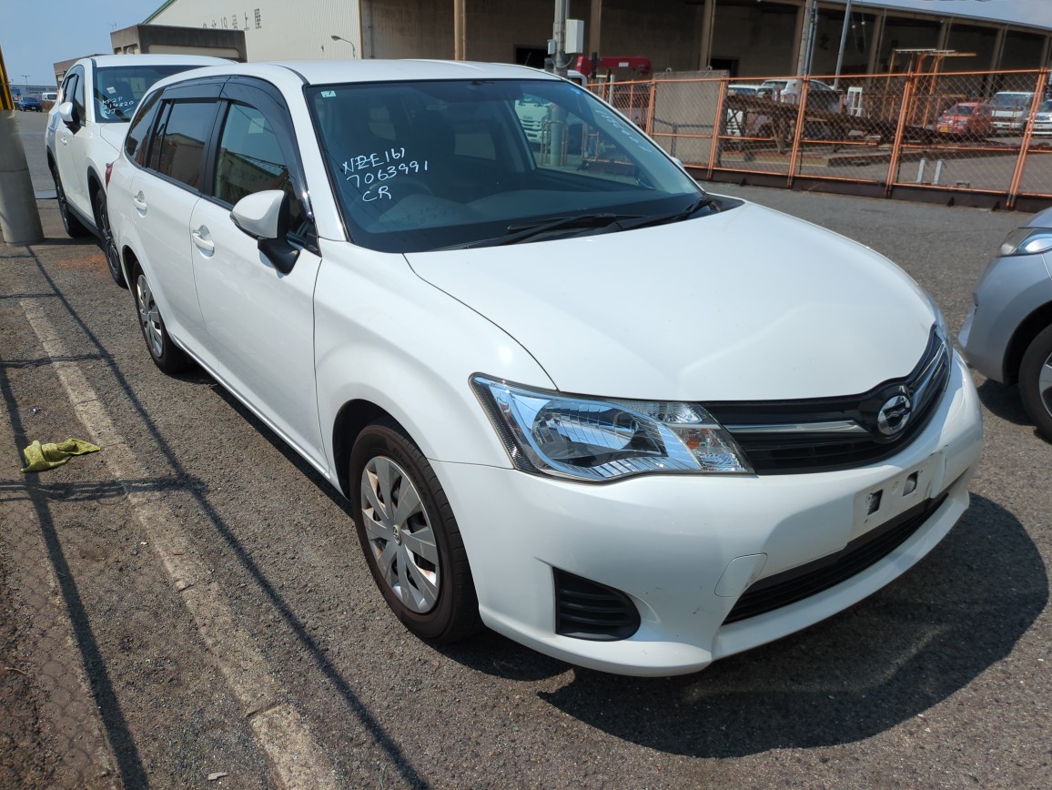 Toyota Corolla Fielder 2013