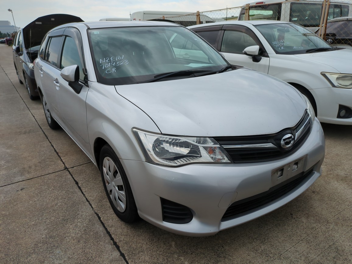 Toyota Corolla Fielder 2012