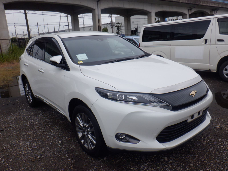 Toyota Harrier 2016