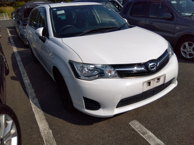 Toyota Corolla Fielder 2012