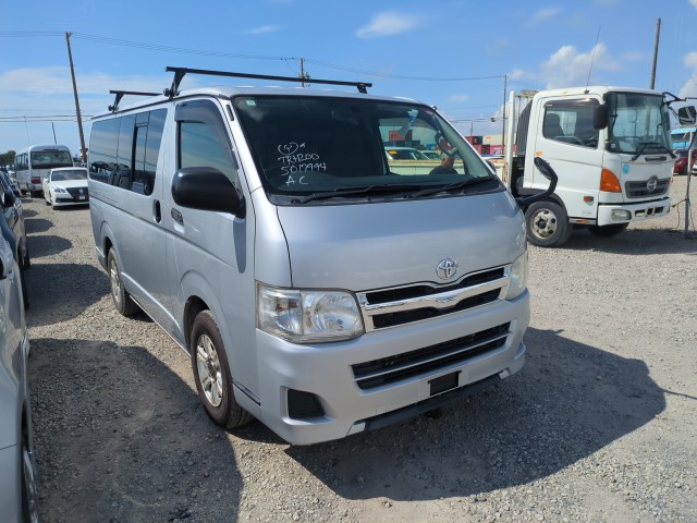 Toyota Regius Van 2012