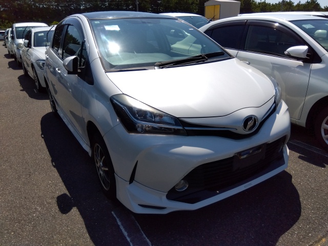 Toyota Vitz 2016