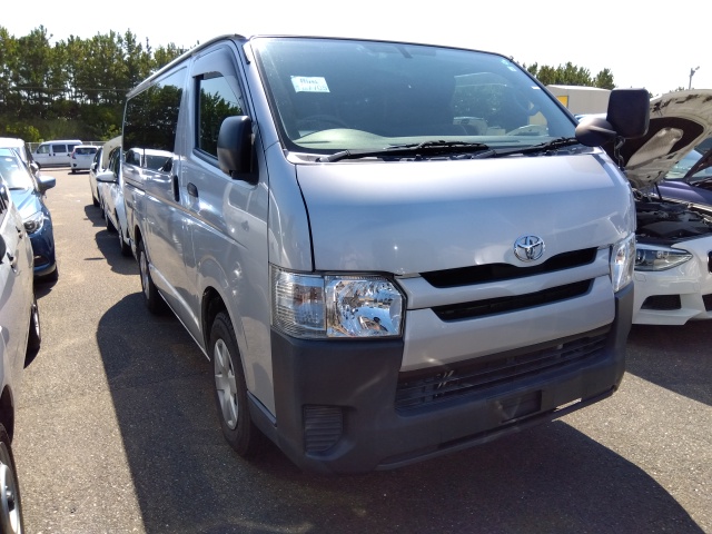 Toyota Hiace Van 2015