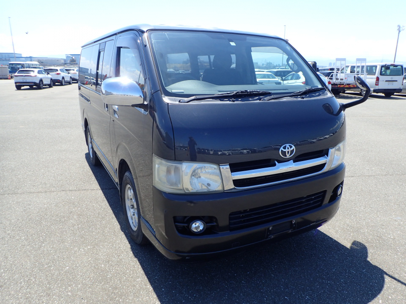 Toyota Hiace Van 2005