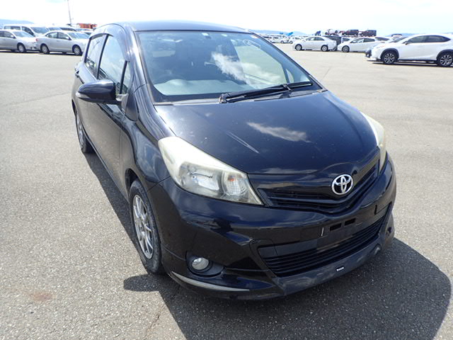 Toyota Vitz 2012