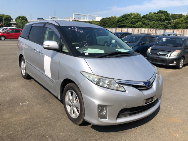 Toyota Estima Hybrid 2010