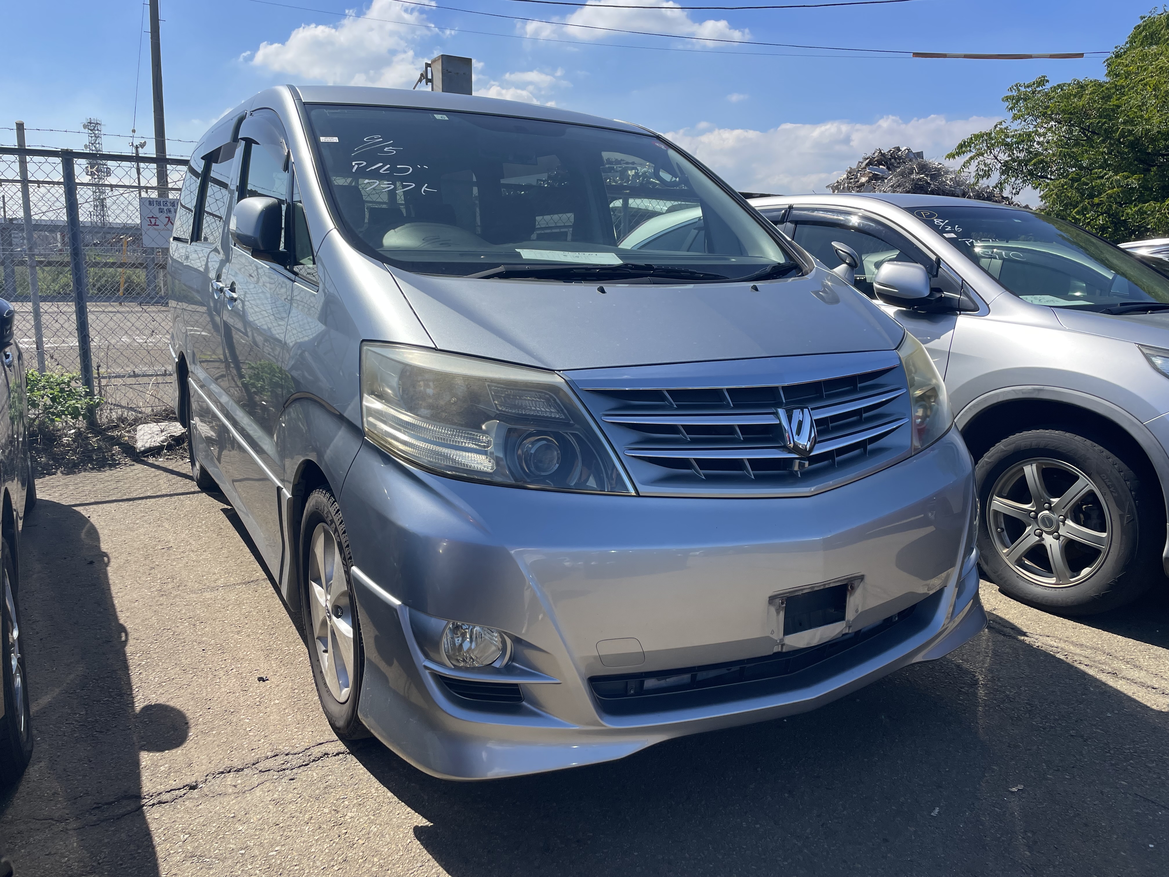 Toyota Alphard 2006