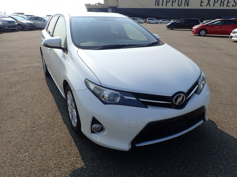 Toyota Auris 2014