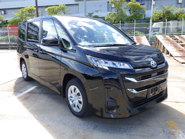 Toyota Noah 2024