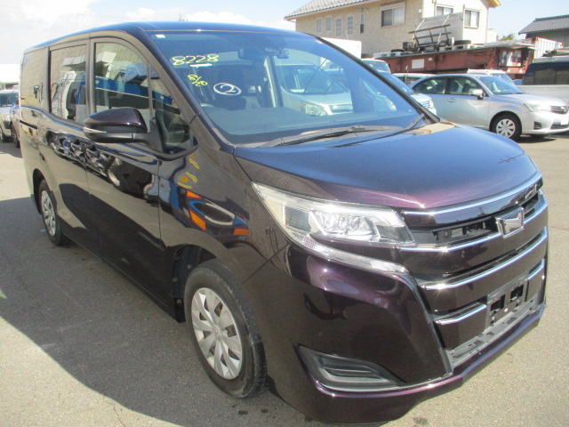 Toyota Noah 2020