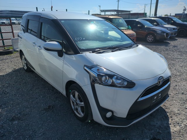 Toyota Sienta 2016