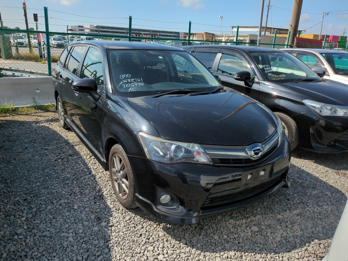 Toyota Corolla Fielder 2014