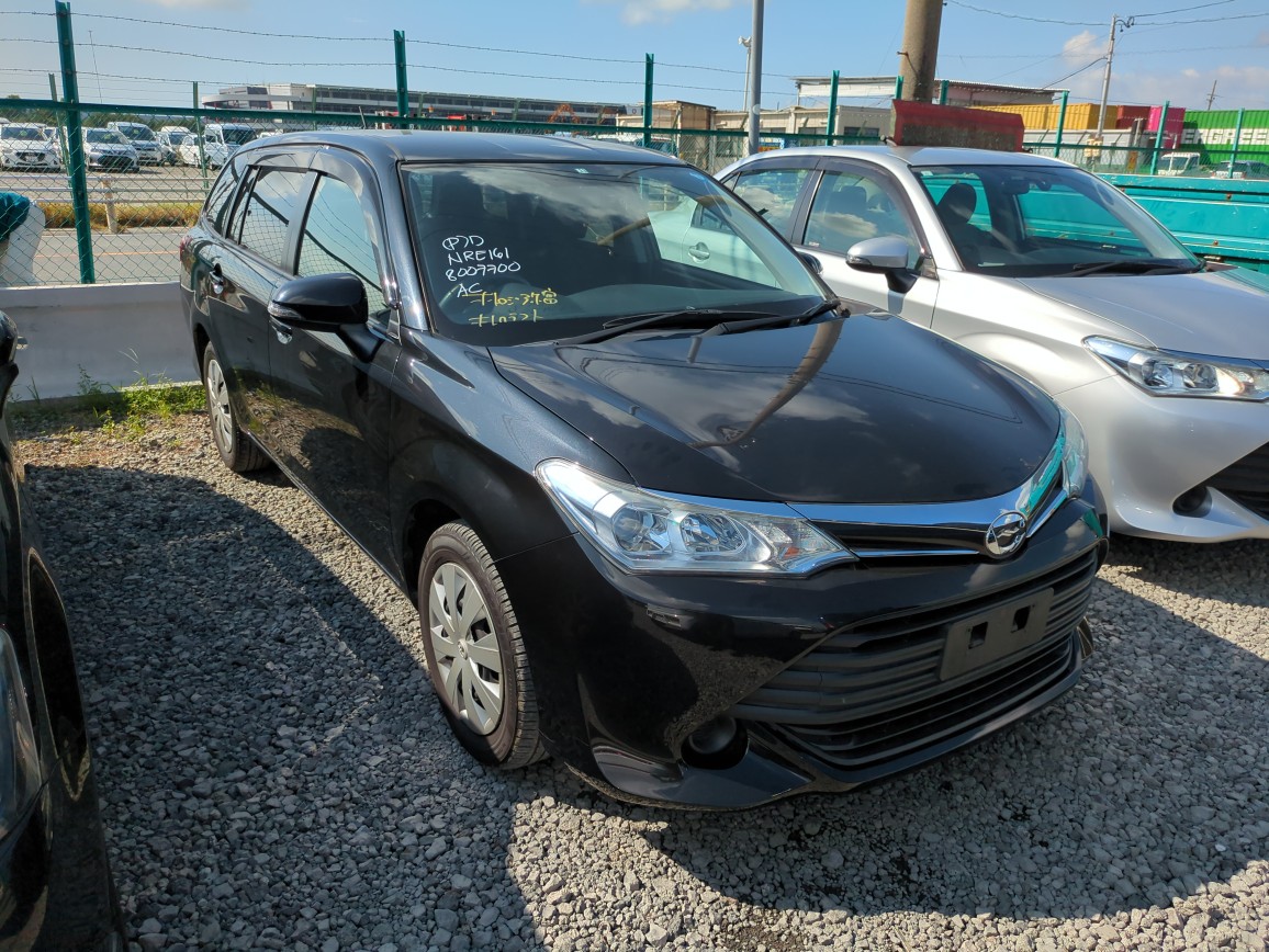 Toyota Corolla Fielder 2015