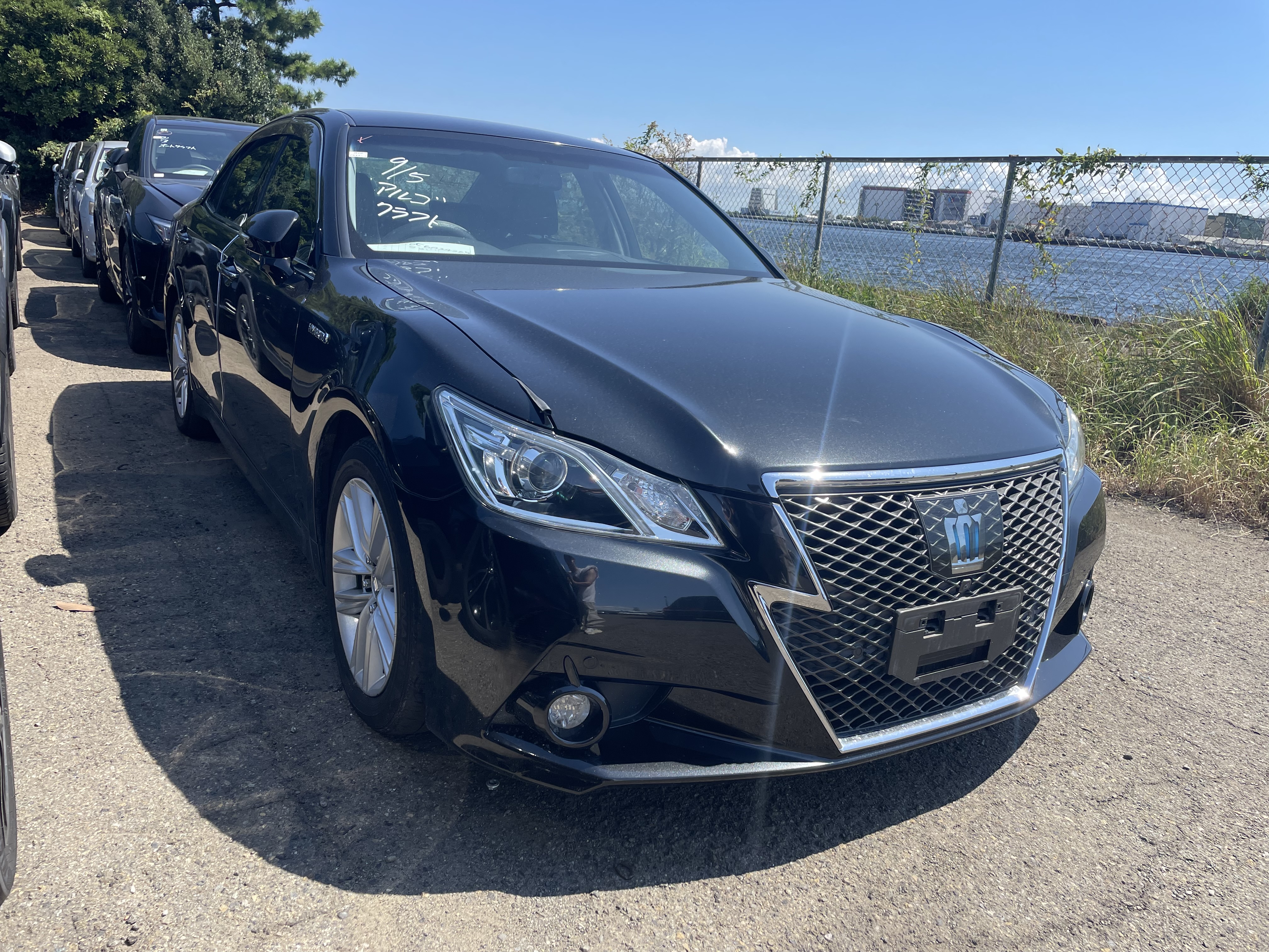 Toyota Crown Hybrid 2013