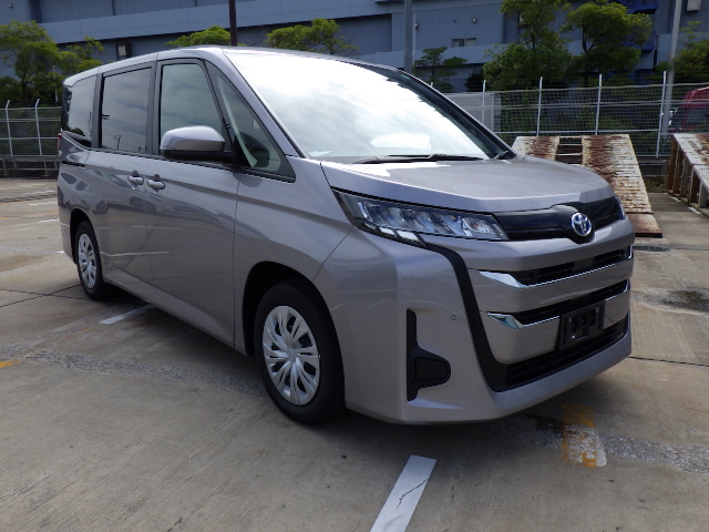 Toyota Noah 2024