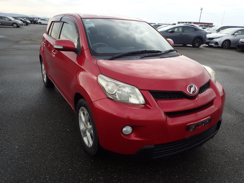 Toyota IST 2010