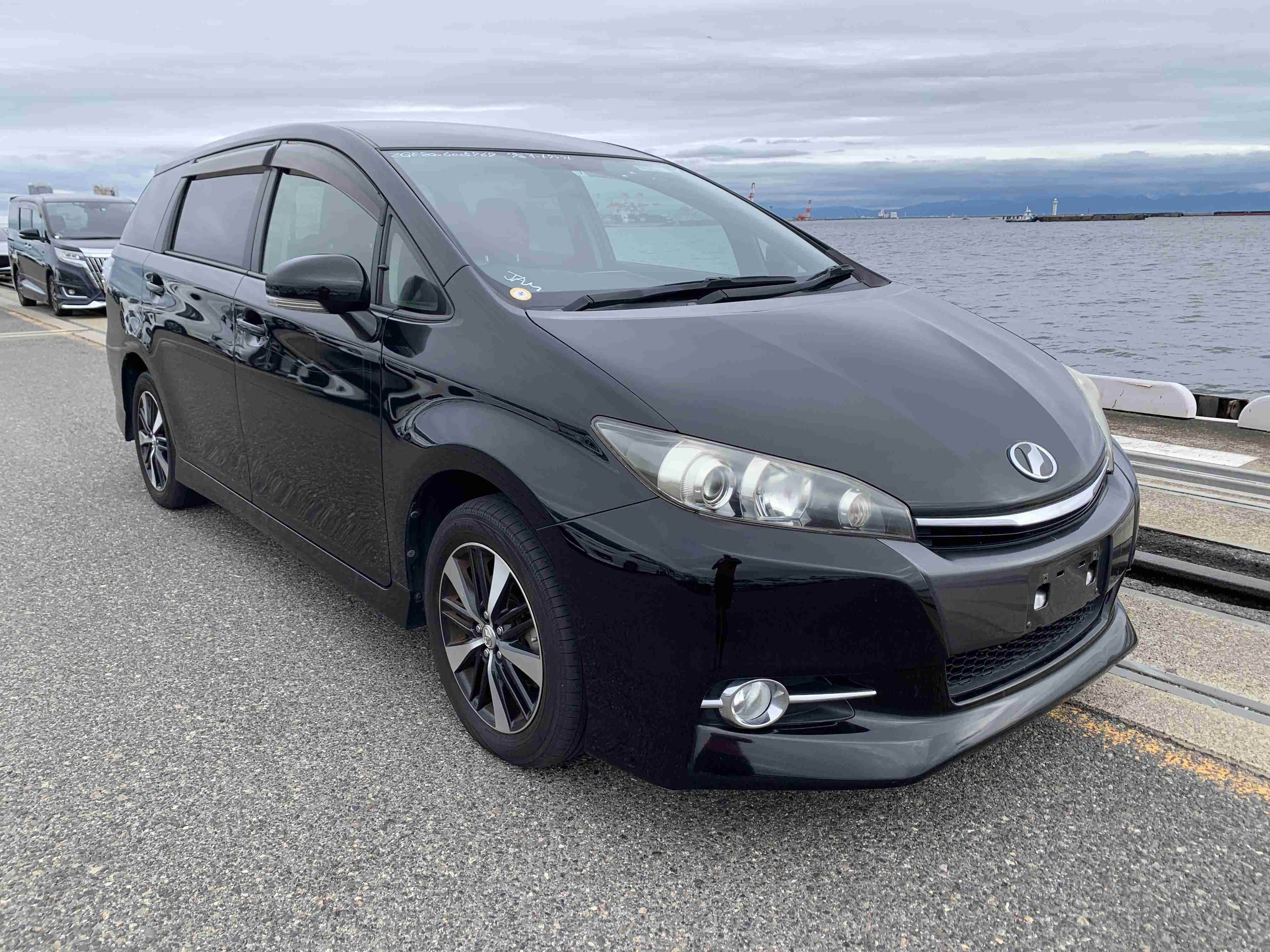 Toyota Wish 2015