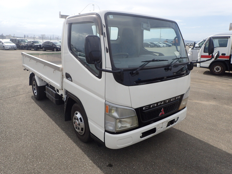 Mitsubishi Canter 2004